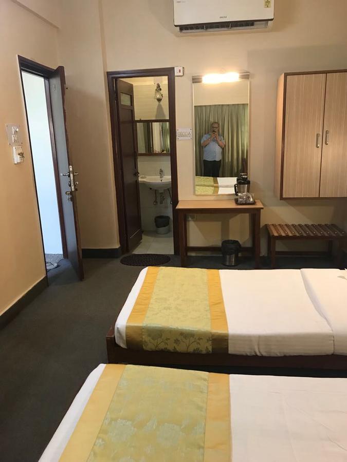 Hotel Swaroop Pune Eksteriør bilde