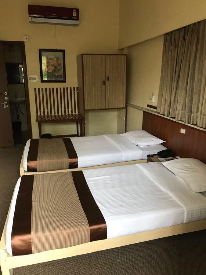 Hotel Swaroop Pune Eksteriør bilde