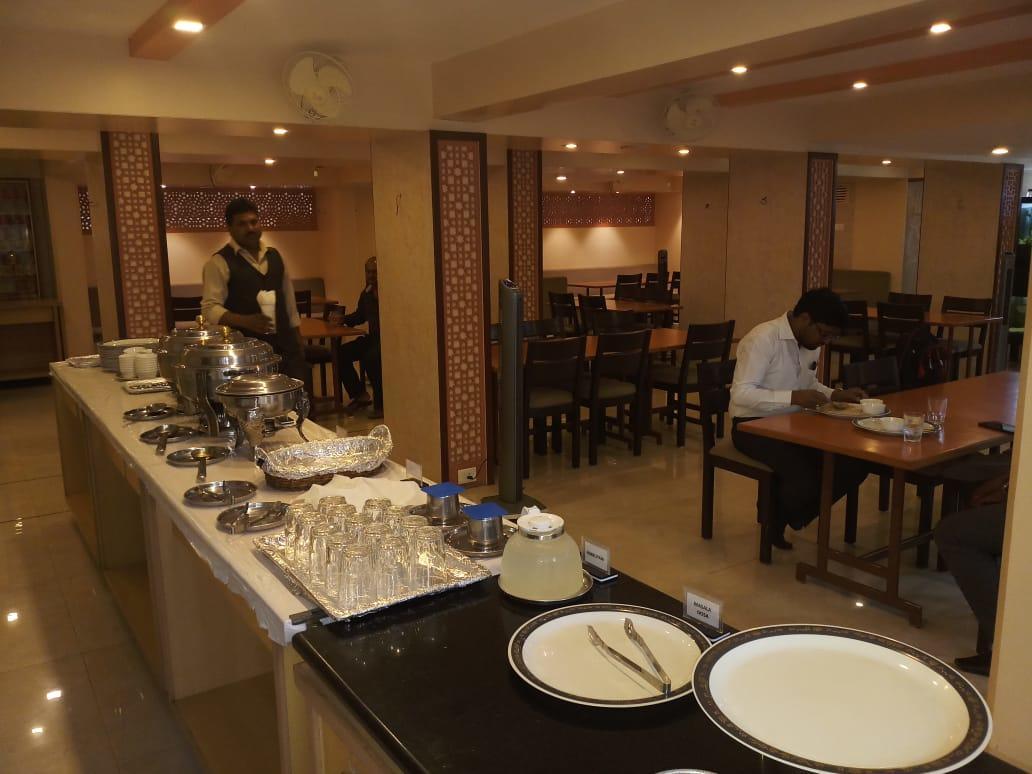 Hotel Swaroop Pune Eksteriør bilde
